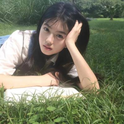 怪物少女妮莫娜 海报